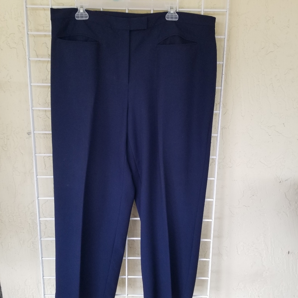 Navy Blue Ruby Rd. Capri's Size 18W  EUC